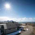 202 - Whale Safari Apartamento