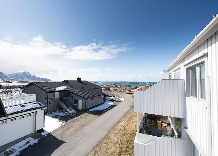 202 - Whale Safari Апартаменты